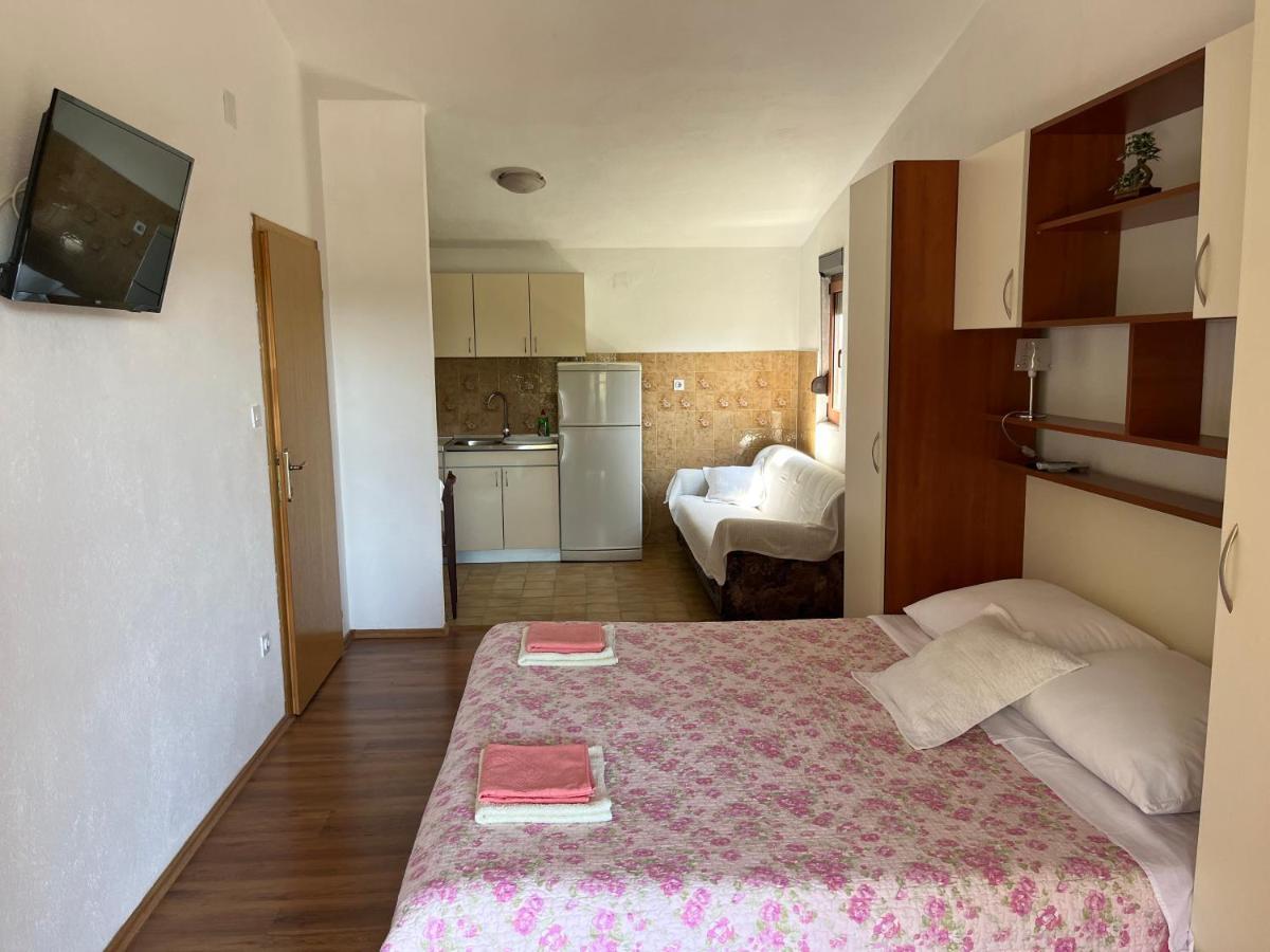 Apartmani Sekana 斯塔利格拉德-帕克利尼卡 外观 照片